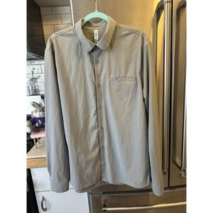 Lululemon Men's Athletica XL Sage Green Long Sleeve Easter,golf,brunch,wedding